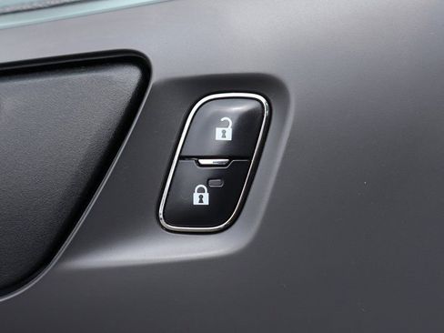 Used 2019 Ford Ranger XL w/ Equipment Group 101A Mid image 11