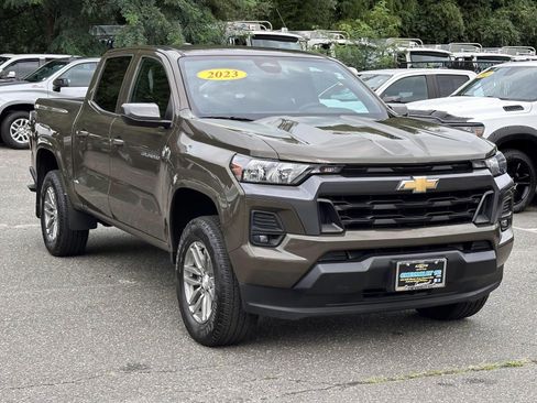 Used 2023 Chevrolet Colorado LT w/ LT Convenience Package RWD image 5