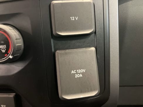 Used 2021 Ford F150 XLT image 20