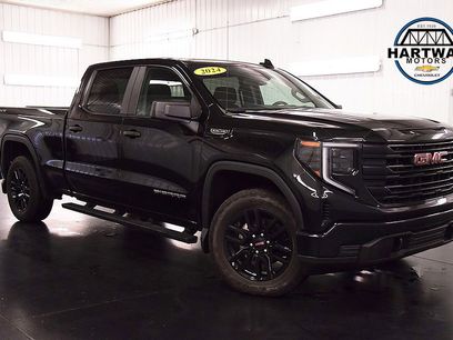 Used 2024 GMC Sierra 1500 Pro w/ Graphite Edition