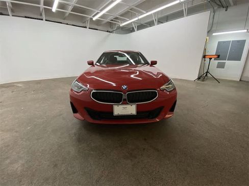 Used 2023 BMW 230i xDrive 230i xDrive w/ Premium Package image 9