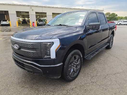 Used 2024 Ford F150 Lightning Flash AWD/4WD image 2