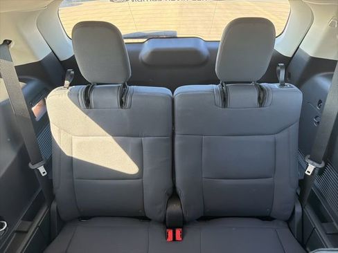 Used 2025 Ford Explorer Active image 15