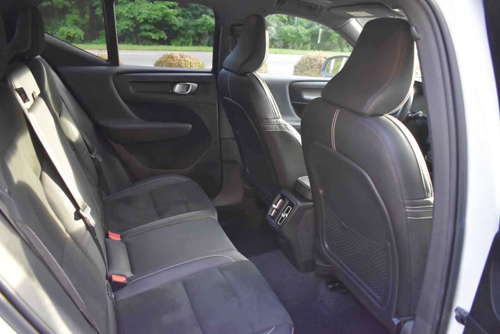 Used 2019 Volvo XC40 T5 R-Design AWD/4WD image 48