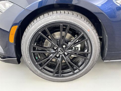 New 2026 MAZDA MX-5 Miata Club w/ Interior Package RWD image 12