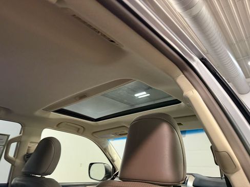 Used 2017 Lexus GX 460 Luxury AWD/4WD image 17