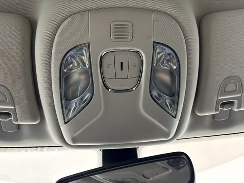 Used 2020 Jeep Compass Latitude image 12