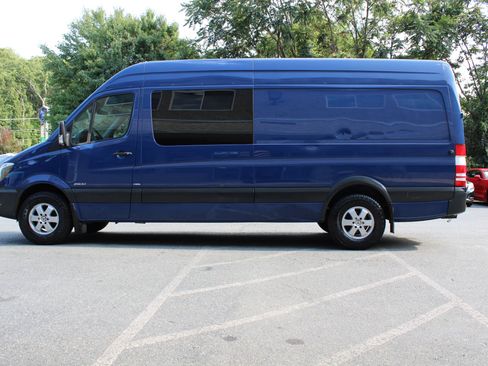 Used 2014 Mercedes-Benz Sprinter 2500 image 25