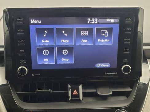 Used 2022 Toyota Corolla LE image 25