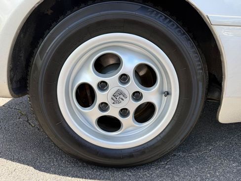 Used 1988 Porsche 944 Coupe RWD image 40