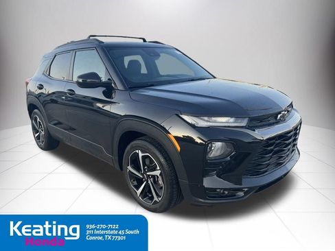 Used 2022 Chevrolet TrailBlazer RS w/ Convenience Package FWD image 3