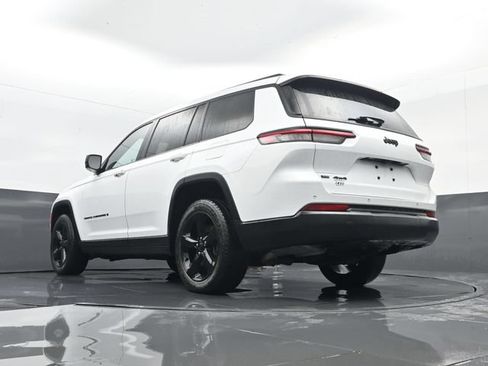 Used 2021 Jeep Grand Cherokee L Laredo AWD/4WD image 26