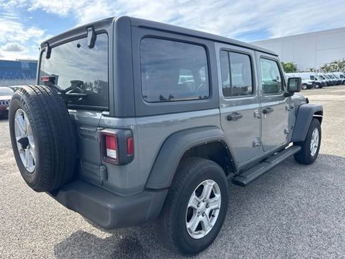 Used 2022 Jeep Wrangler Unlimited Sport AWD/4WD image 5