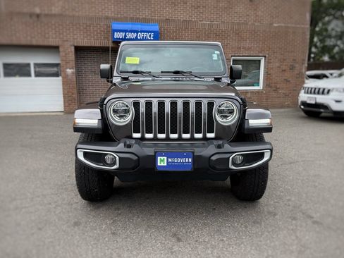 Used 2020 Jeep Wrangler Unlimited Sahara AWD/4WD image 2