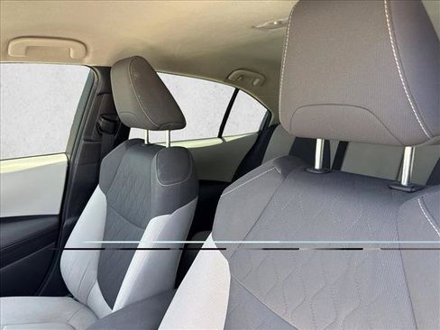 Used 2020 Toyota Corolla LE FWD image 14