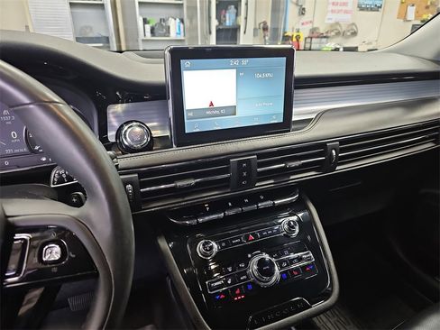 Used 2022 Lincoln Corsair AWD w/ Equipment Group 101A image 20