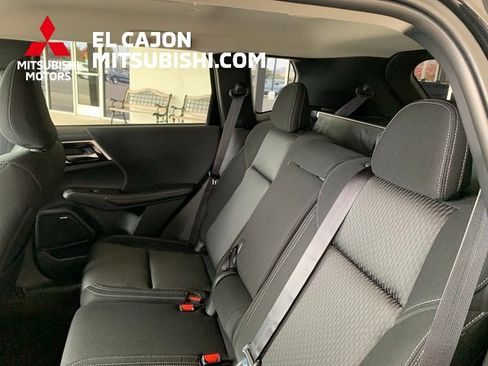 New 2025 Mitsubishi Outlander ES image 11