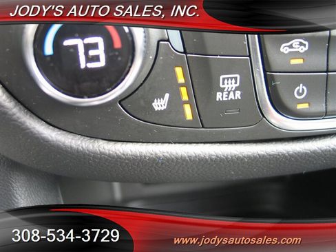 Used 2023 Chevrolet Equinox LT image 21