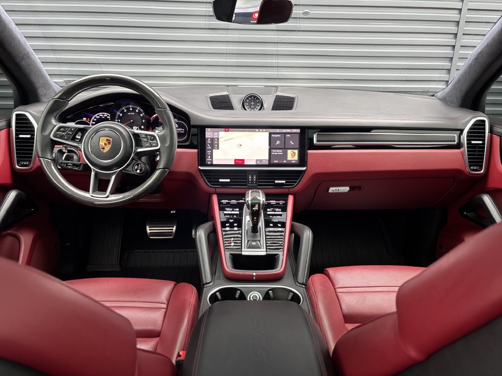 Used 2021 Porsche Cayenne GTS AWD/4WD image 16
