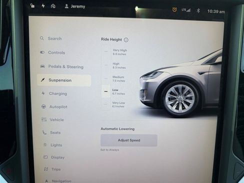 Used 2018 Tesla Model X 75D AWD/4WD image 27