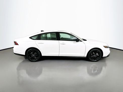 New 2025 Honda Accord SE image 4