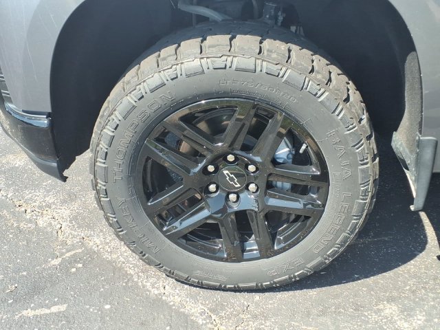 Used 2022 Chevrolet Silverado 1500 LT Trail Boss w/ Bed Protection Package AWD/4WD image 17