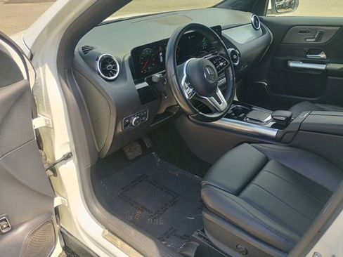 Used 2023 Mercedes-Benz GLA 250 4MATIC image 23