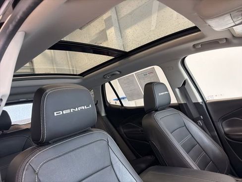 Used 2023 GMC Terrain Denali w/ Denali Premium Package image 44