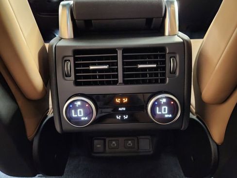 New 2026 Land Rover Discovery Limited Edition image 30