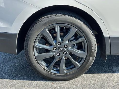 Used 2022 Chevrolet Equinox RS w/ RS Leather Package image 9