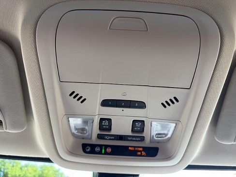 Used 2022 GMC Acadia Denali w/ GMC Pro Grade Package AWD/4WD image 40