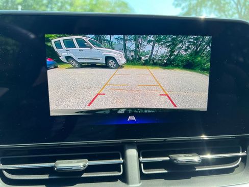 Used 2024 Chevrolet Trax LT w/ Driver Confidence Package image 19