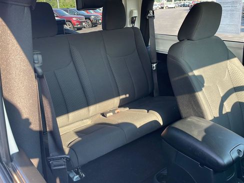 Used 2016 Jeep Wrangler Sport AWD/4WD image 22