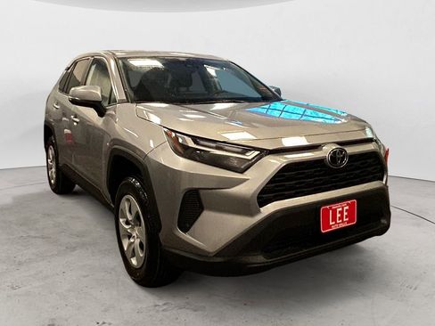 New 2025 Toyota RAV4 LE image 7