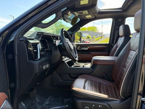 Used 2024 GMC Sierra 2500 Denali Ultimate w/ Max Trailering Package AWD/4WD image 10