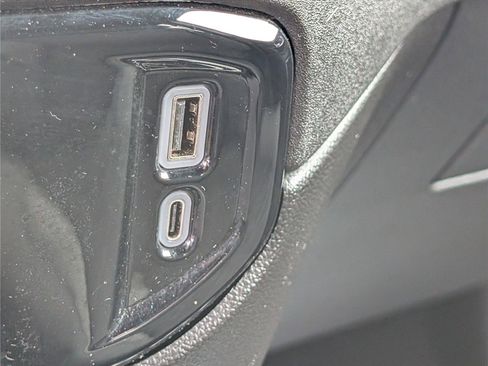 Used 2024 Chevrolet Silverado 2500 LT image 22