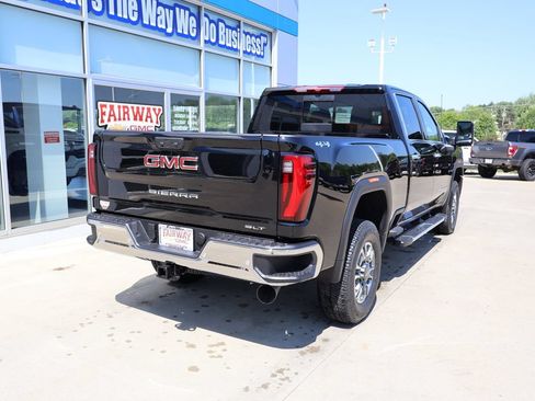 New 2026 GMC Sierra 3500 SLT w/ SLT Convenience Package AWD/4WD image 3