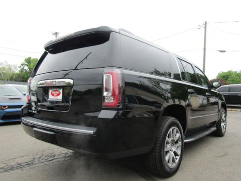 Used 2016 GMC Yukon XL Denali w/ Open Road Package AWD/4WD image 7