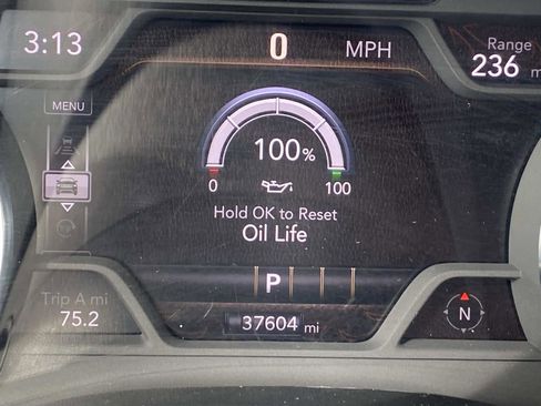 Used 2025 RAM 1500 Laramie image 32