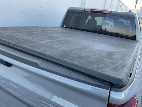 Used 2024 Chevrolet Silverado 1500 LT image 10