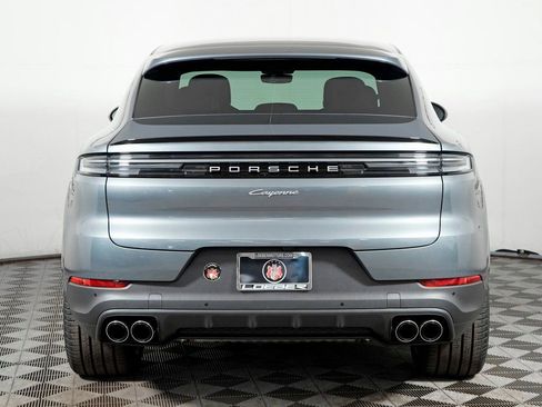 Certified 2026 Porsche Cayenne Coupe image 6