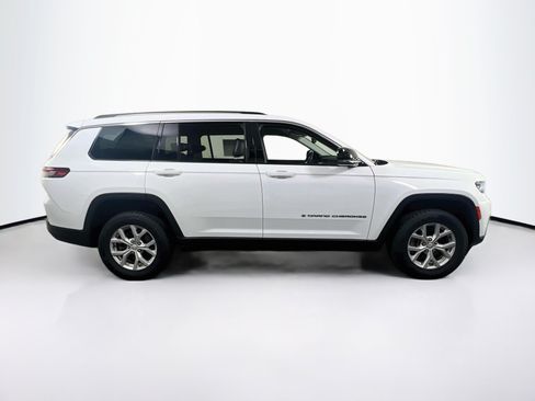 Used 2023 Jeep Grand Cherokee L Limited AWD/4WD image 4