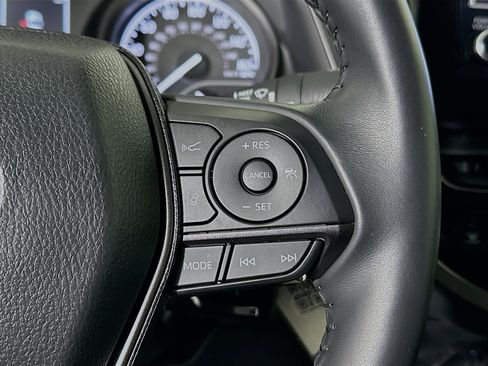 Used 2024 Toyota Camry SE image 17