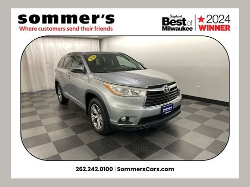 Used 2014 Toyota Highlander XLE image 1