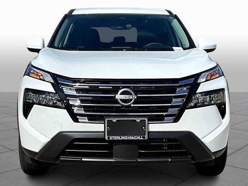 Certified 2025 Nissan Rogue SV FWD image 3
