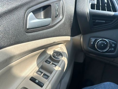 Used 2013 Ford Escape SE AWD/4WD image 18
