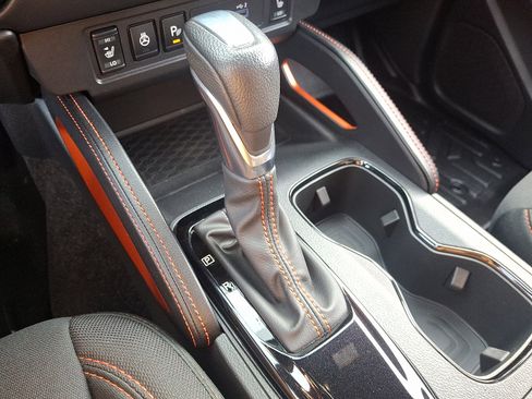 Used 2022 Nissan Frontier PRO-4X image 14