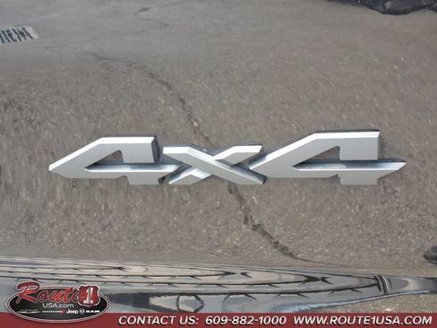 Used 2020 RAM 1500 Limited w/ Black Appearance Package AWD/4WD image 22