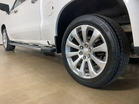 Used 2022 Chevrolet Silverado 1500 High Country w/ LPO, Dark Essentials Package image 13