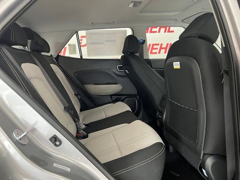 New 2026 Hyundai Venue SEL FWD image 10